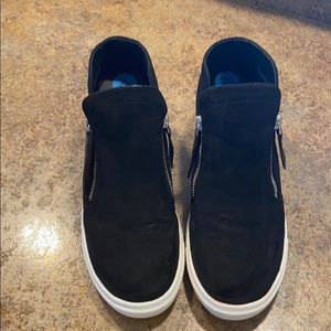 Madden girl zip up booties